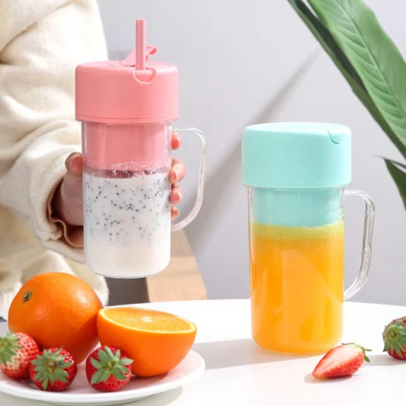 Mini portable juicer